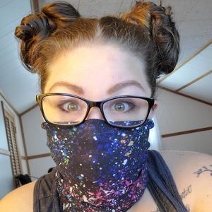 Meet your Posher, Courtnay